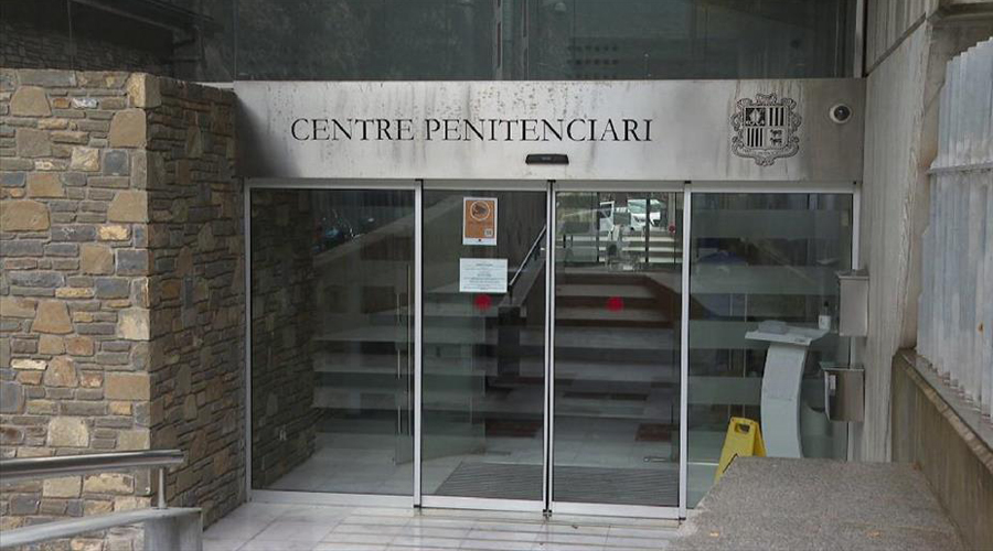 Entrada al Centre Penitenciari