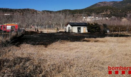 Una parcel·la cremada a la Seu d'Urgell