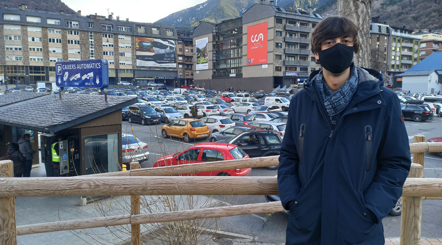 Sergi González, a l'aparcament del Parc Central. Foto: PS