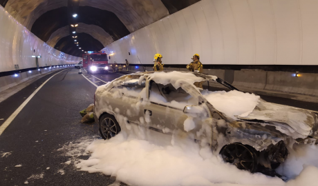 Incendi en un cotxe a l'interior d'un túnel de la C-14, a Peramola