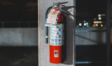Un extintor