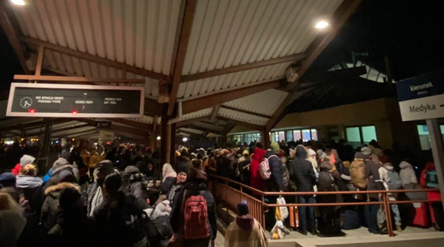 Una estació plena de gent