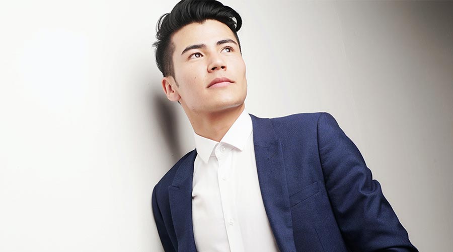 Home amb pell delicada