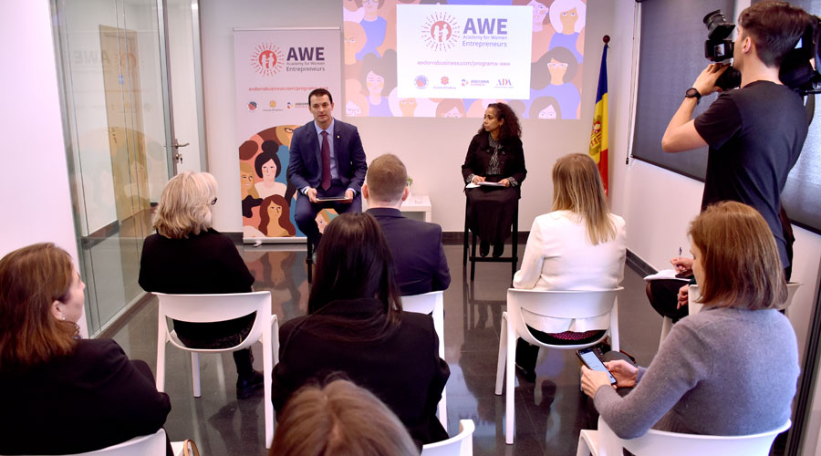 Gallardo i Reynoso presenten el programa programa gratuït de formació per a dones emprenedores del govern estatunidenc "Academy for Women Entrepreneurs" (AWE)