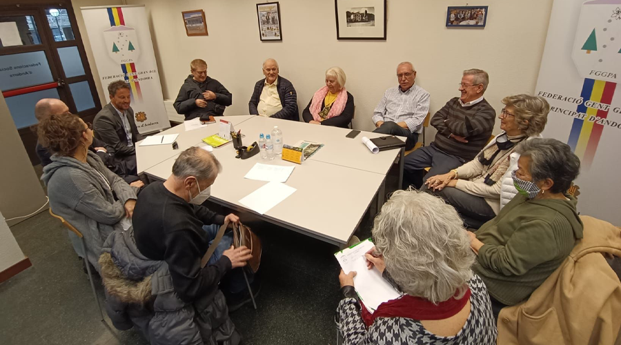 Un moment de la reunió del PS amb la Federació de la Gent Gran