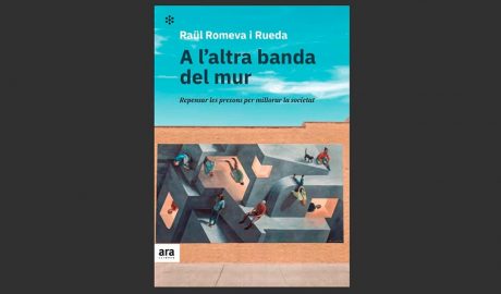 Portada del llibre A l'altra banda del mur