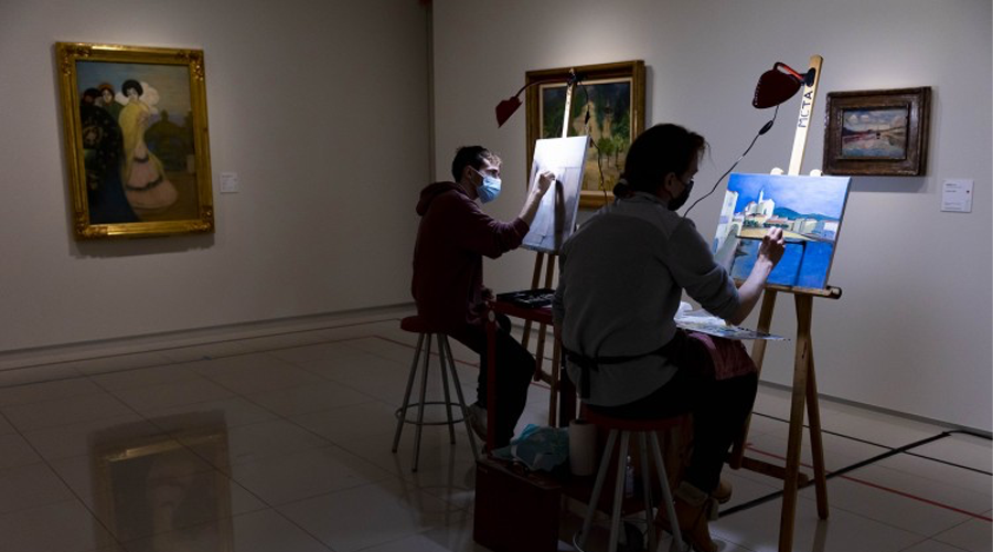 Alumnes del taller de pintura a les instal·lacions del Museu Carmen Thyssen