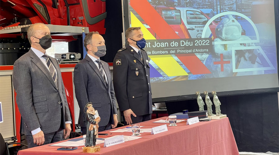 Rossell, Espot i Farré a la celebració de Sant Joan de Déu a la Caserna de Bombers