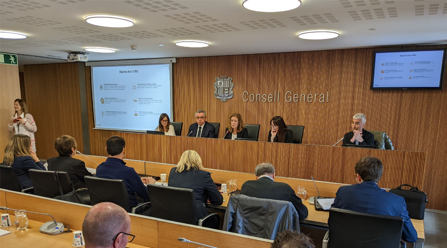 Calvó, Moles, Suñé, davant la comissió legislativa d’Economia al Consell General