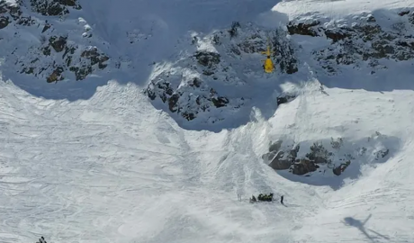 Moment del rescat de l'esquiador, que ha mort a l'hospital d'Aran (Pompièrs d'Aran)