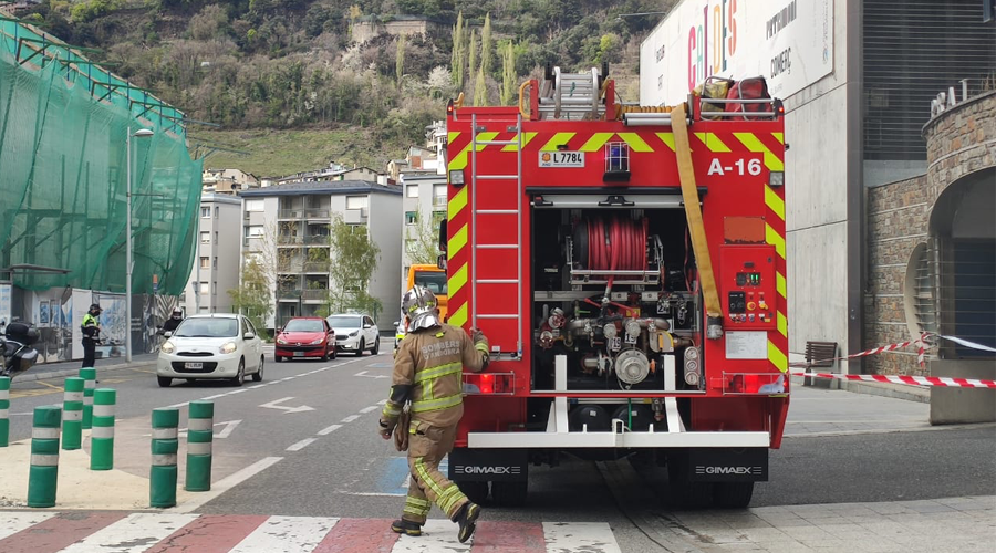 Un camió de bombers a Escaldes