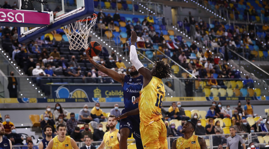 Un moment del partit entre el BC Andorra i Gran Canària