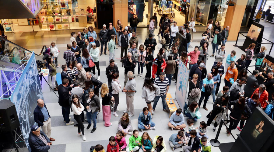 Aficionats a l'esquí reunits a illa Carlemany per conèixer el veredicte