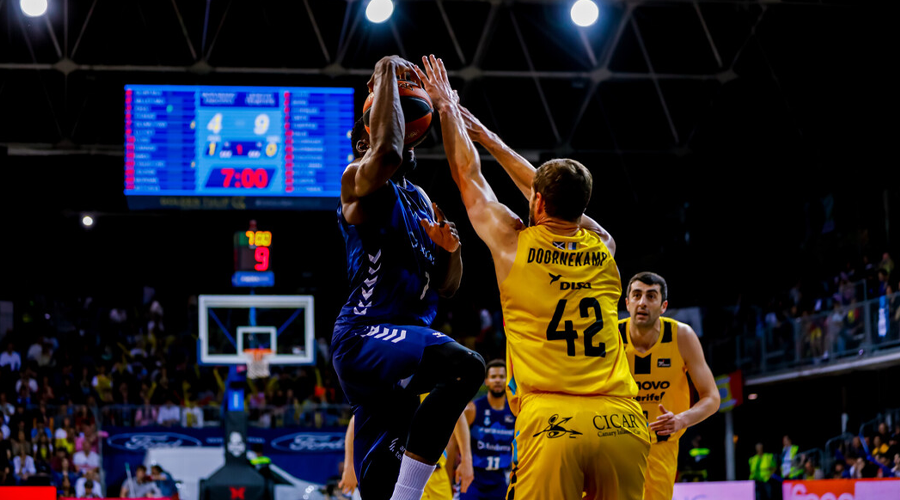 Bàsquet Club Andorra contra Lenovo Tenerife