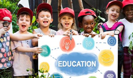 Nens en unes colònies escolars