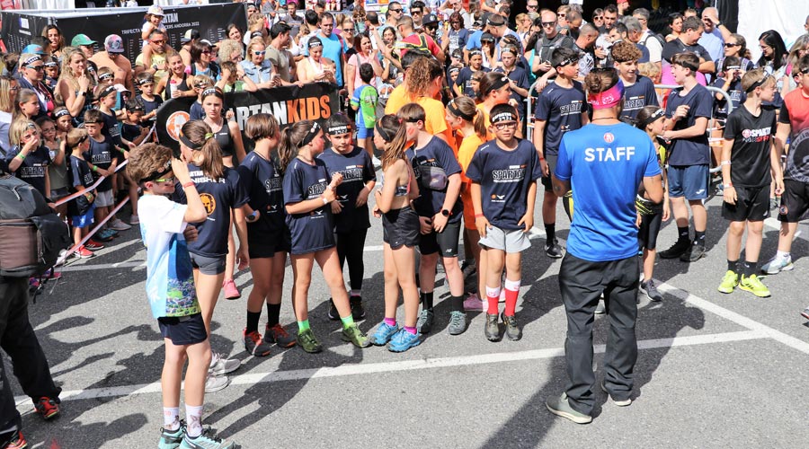 150 infants contribueixen a l'espectacle de l’Spartan Kids