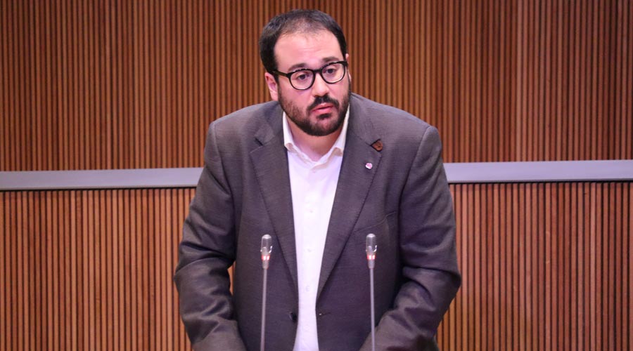 Sánchez pregunta per la coordinació entre el SAD, el Servei d’envelliment i Salut i la Covass