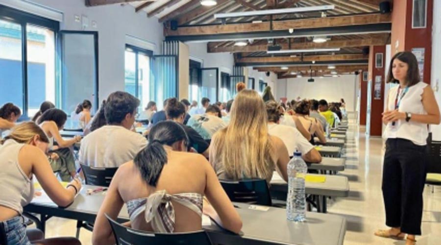 alumnes de l'institut Joan Brudieu