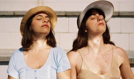 Les dues cantants del grup Tarta Relena