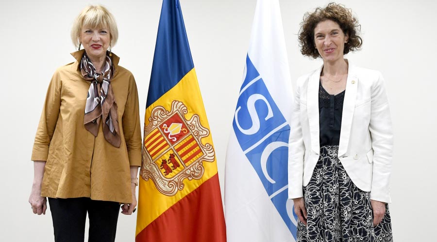 La ministra Maria Ubach i la secretària general de l’OSCE, Helga Maria Shcmid