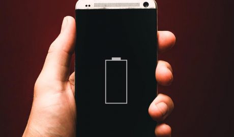 Bateries que es carreguen a partir de la humitat ambiental