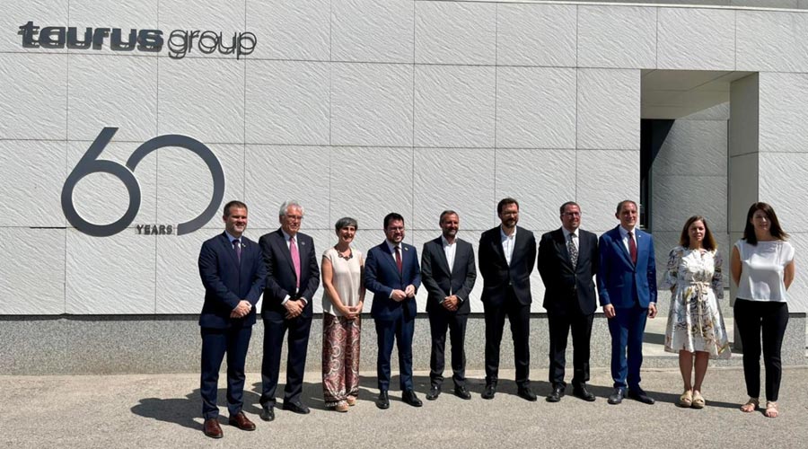 Inauguració del nou centre logístic de Taurus a Oliana