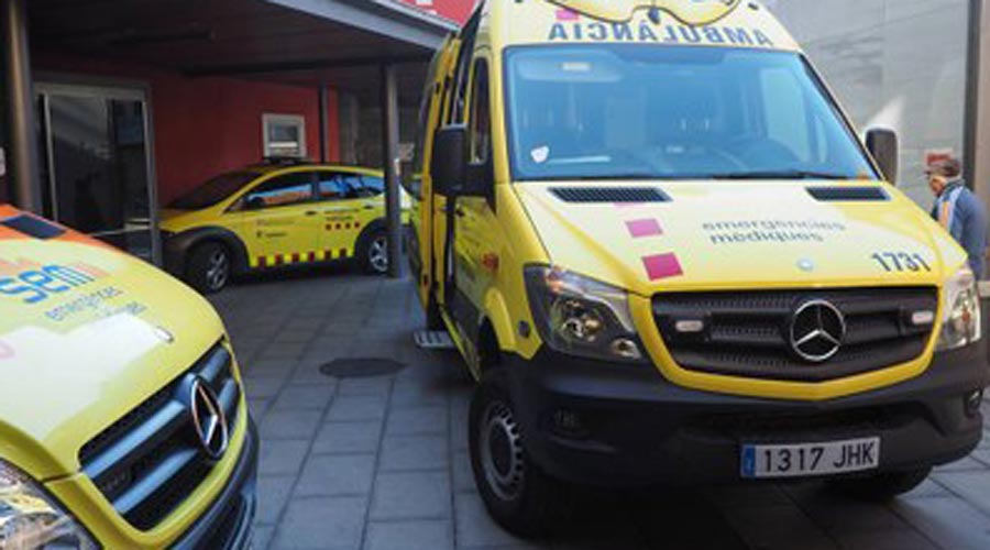 Ambulàncies del SEM a l'hospital de la Seu