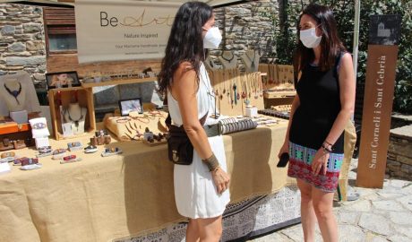 Para del mercat d'artesania d'Ordino