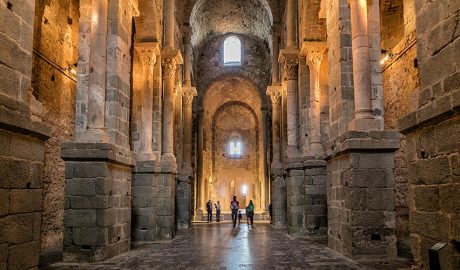 Interior del Monestir de Sant Pere de Rodes