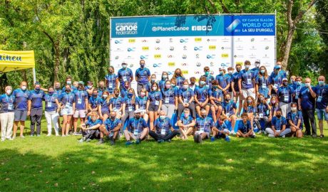 Equip de voluntaris de la Copa del Món de Canoe Eslàlom al Ràfting Parc 2021
