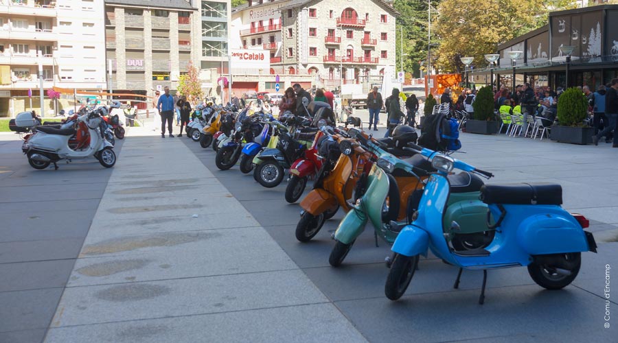 Trobada d'scooters a Encamp