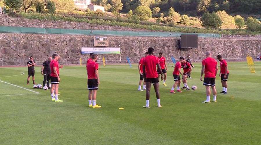 El FC Andorra en un dels seus entrenaments