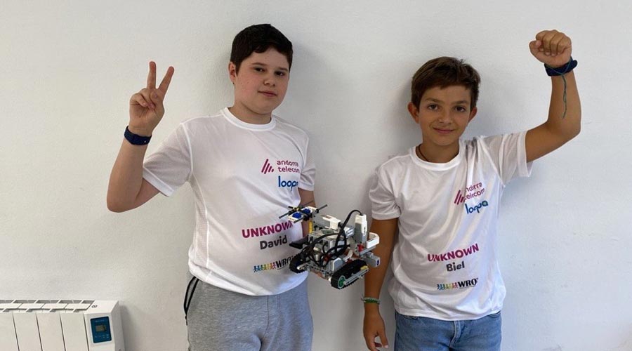 L'equip Unknow, de l’Aula Tecnol·lògica Loopa