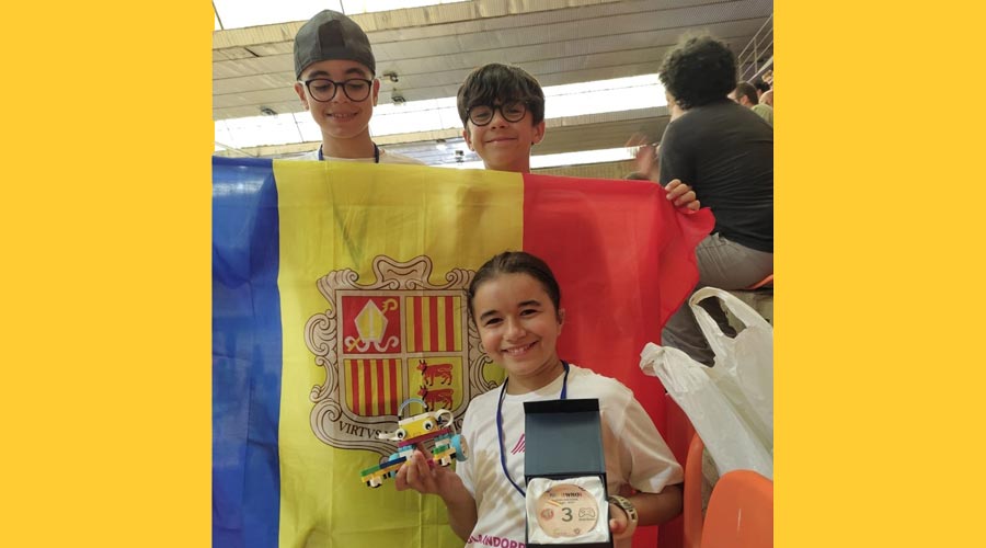 Tercera posició de l’equip Escola andorrana del Pas de la Casa en la categoria Robobàsic de la World Robot Olympiad 2022