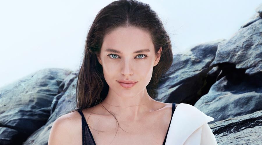 Una noia jove i guapa