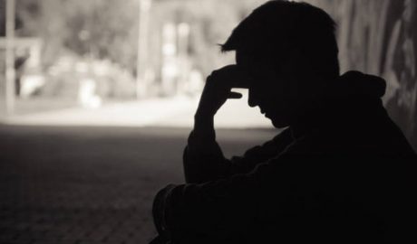 Un jove capficat per temes de drogues