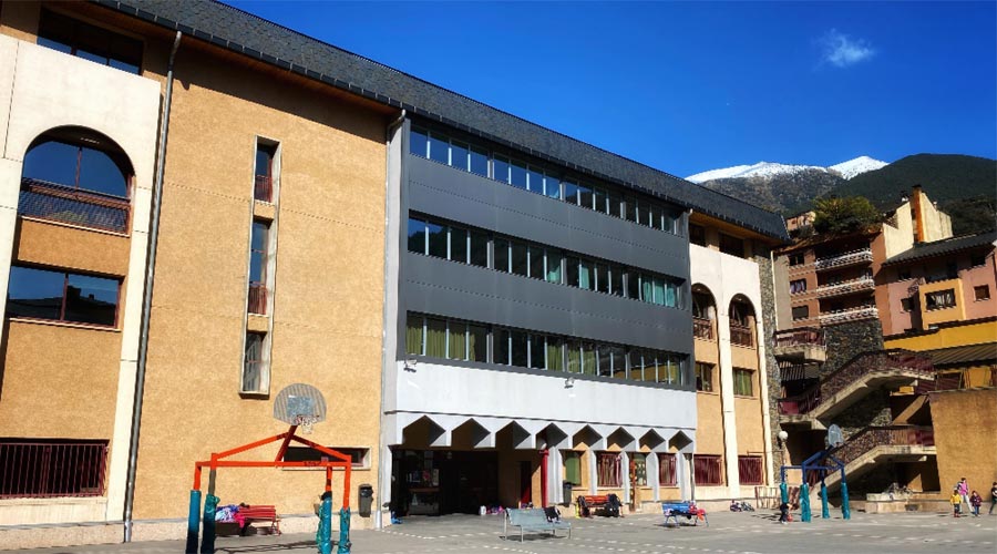L'escola primària francesa de Sant Julià