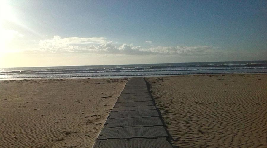 La platja de Ribes Roges, al Penedès