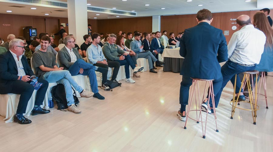 Trobada organitzada per Criptan per a debatre sobre l'univers Cripto i al Blockchain