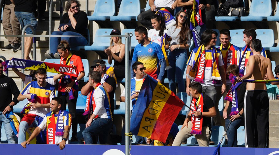 Afició del FC Andorra satisfeta per la victòria