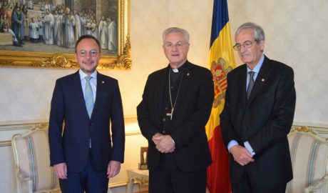 El cap de govern Xavier Espot amb el copríncep episcopal a la Seu d'Urgell