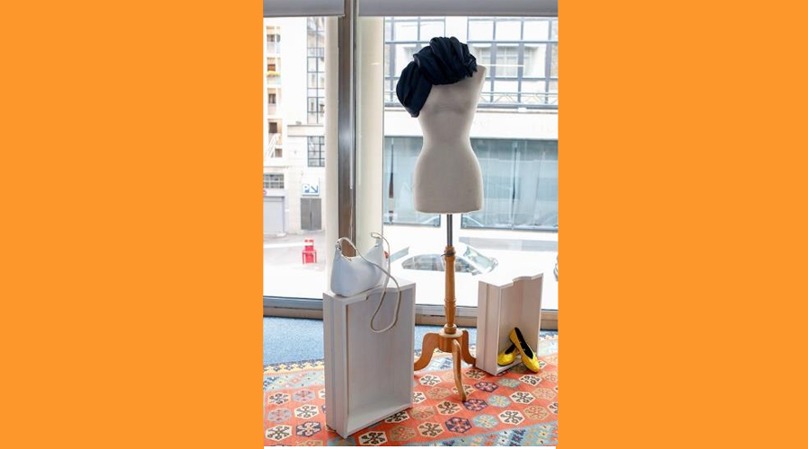 Un maniquí i complements