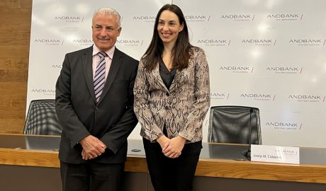 Josep M. Cabanes, Sots-director general Banca País d’Andbank i la presidenta de la FMA Natàlia Gallego