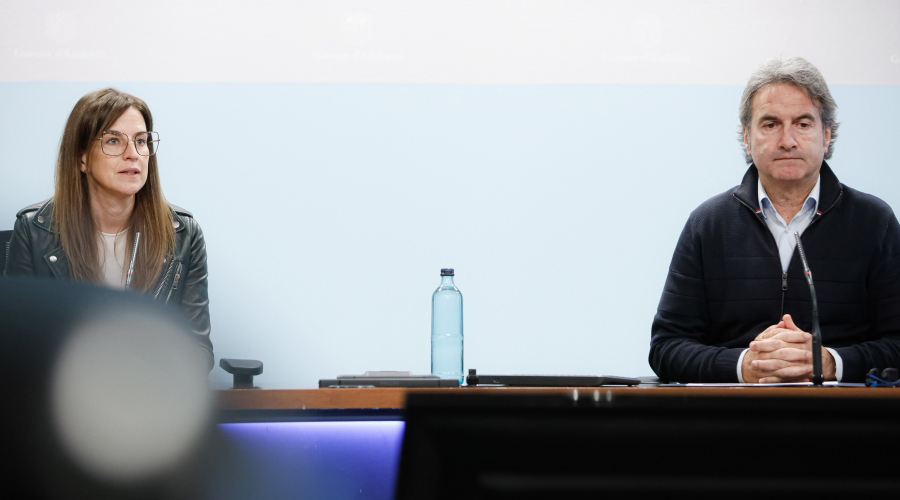 La ministra de Cultura i Esports, Sílvia Riva, i el secretari d’Estat d’Esports, Justo Ruiz