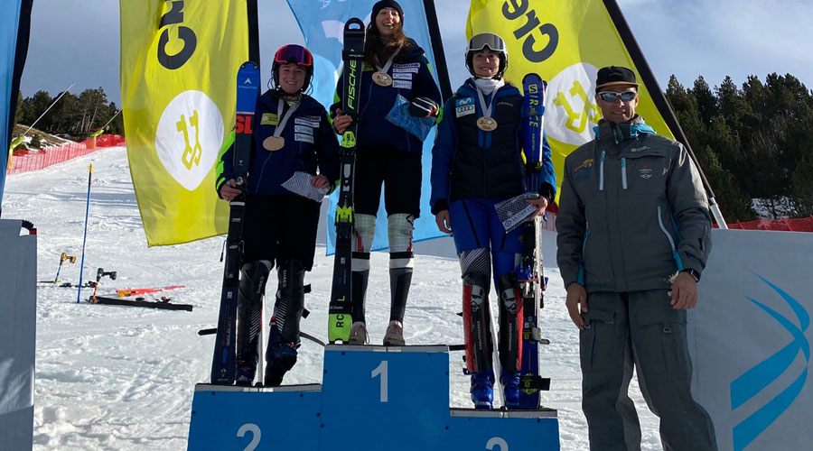 Carla Mijares i Íria Medina, 1a i 2a, respectivament, a la primera cursa de l'eslàlom femení FIS disputat al Tarter