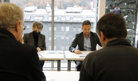 Susanna Vela i Pere López en la trobada amb Unicef , per a conèixer amb més profunditat els resultats del darrer Observatori de la Infància