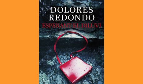 Coberta del llibre Esperant el diluvi, de Dolores Redondo