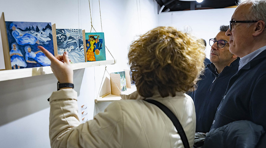 Inauguració de l'exposició 'Desfragmentar per crear' a Andorra la Vella