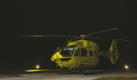Primer vol nocturn del SEM, en helicòpter, a l'Aeroport Andorra - La Seu