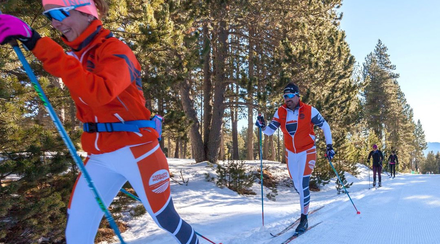 Persones practicant esquí de fons en una de les estacions de Tot Nòrdic